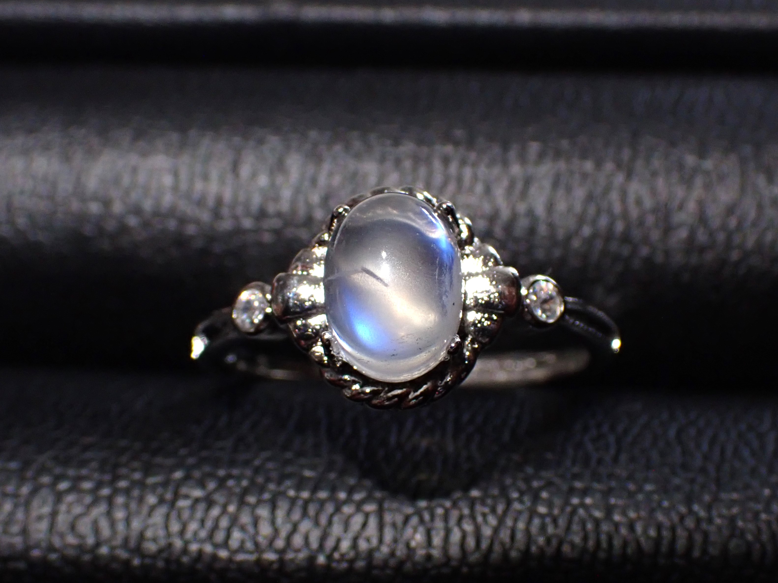 ペリステライト