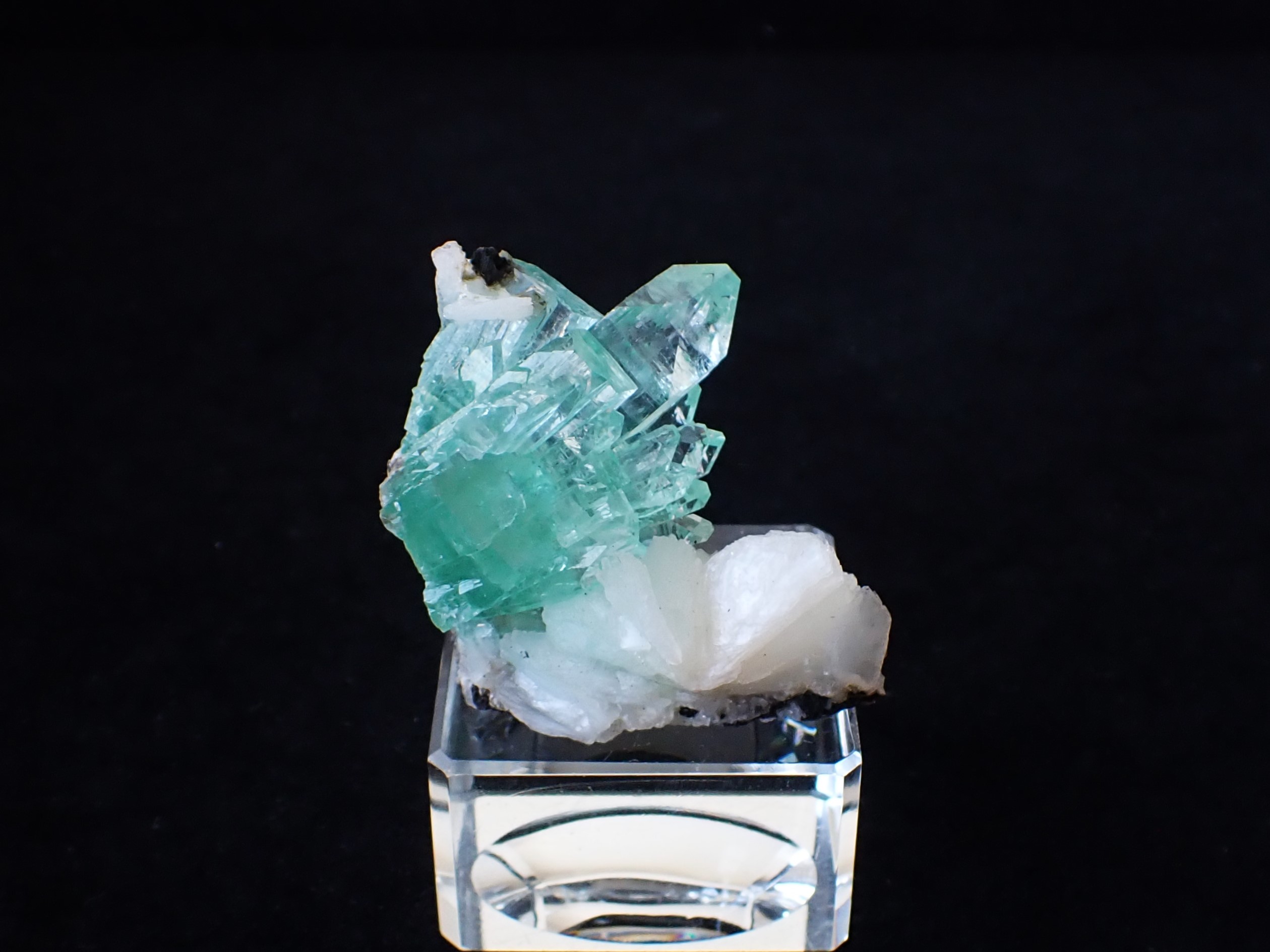 グリーンアポフィライト