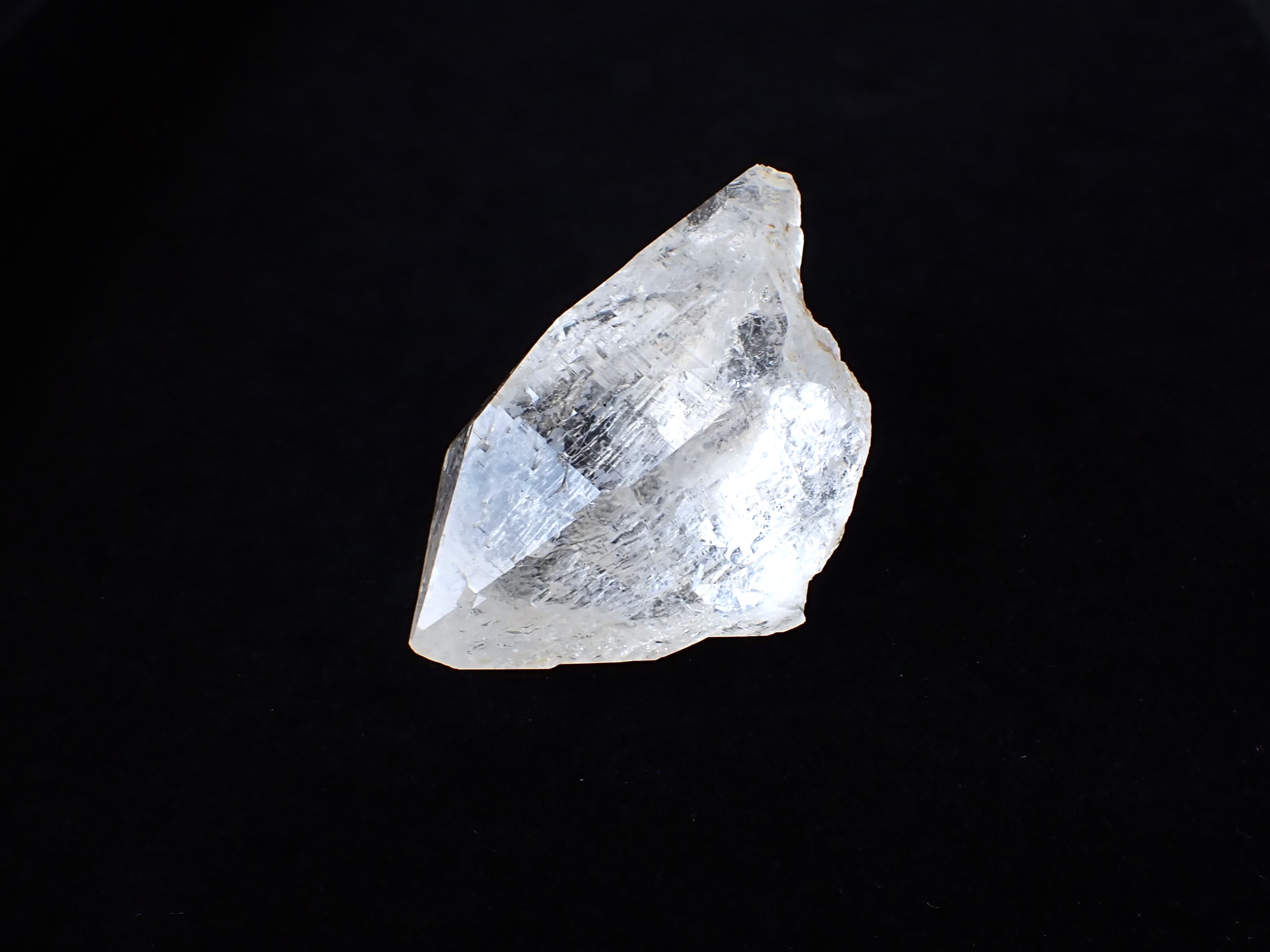 CA0417 チベット カイラス産 水晶 216．3g