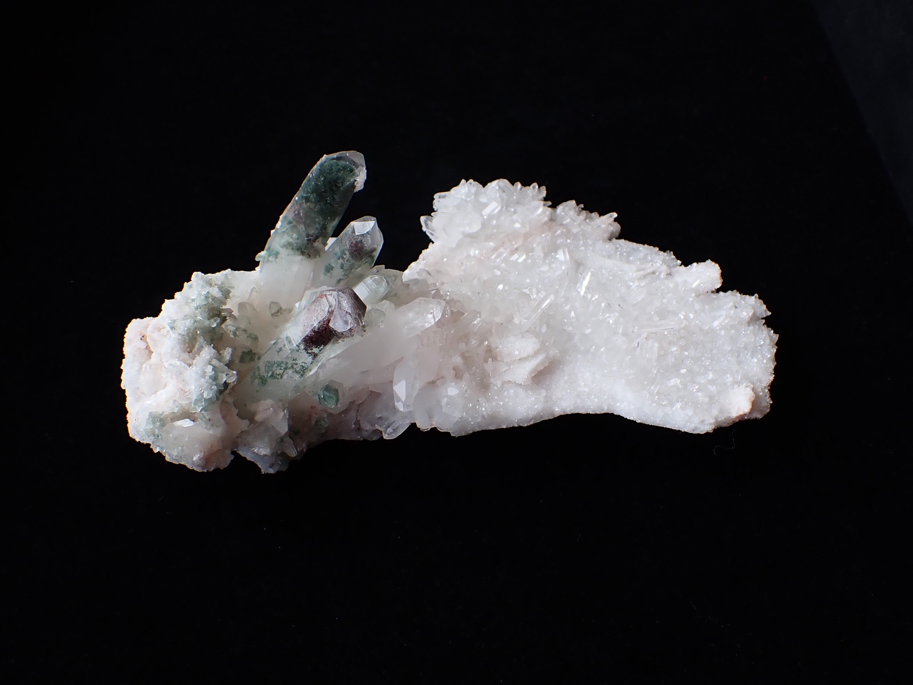 ヒマラヤ水晶クラスター　マニカラン水晶 高品質]インド/マニカラン産ヒマラヤ水晶クラスター/原石小さめ