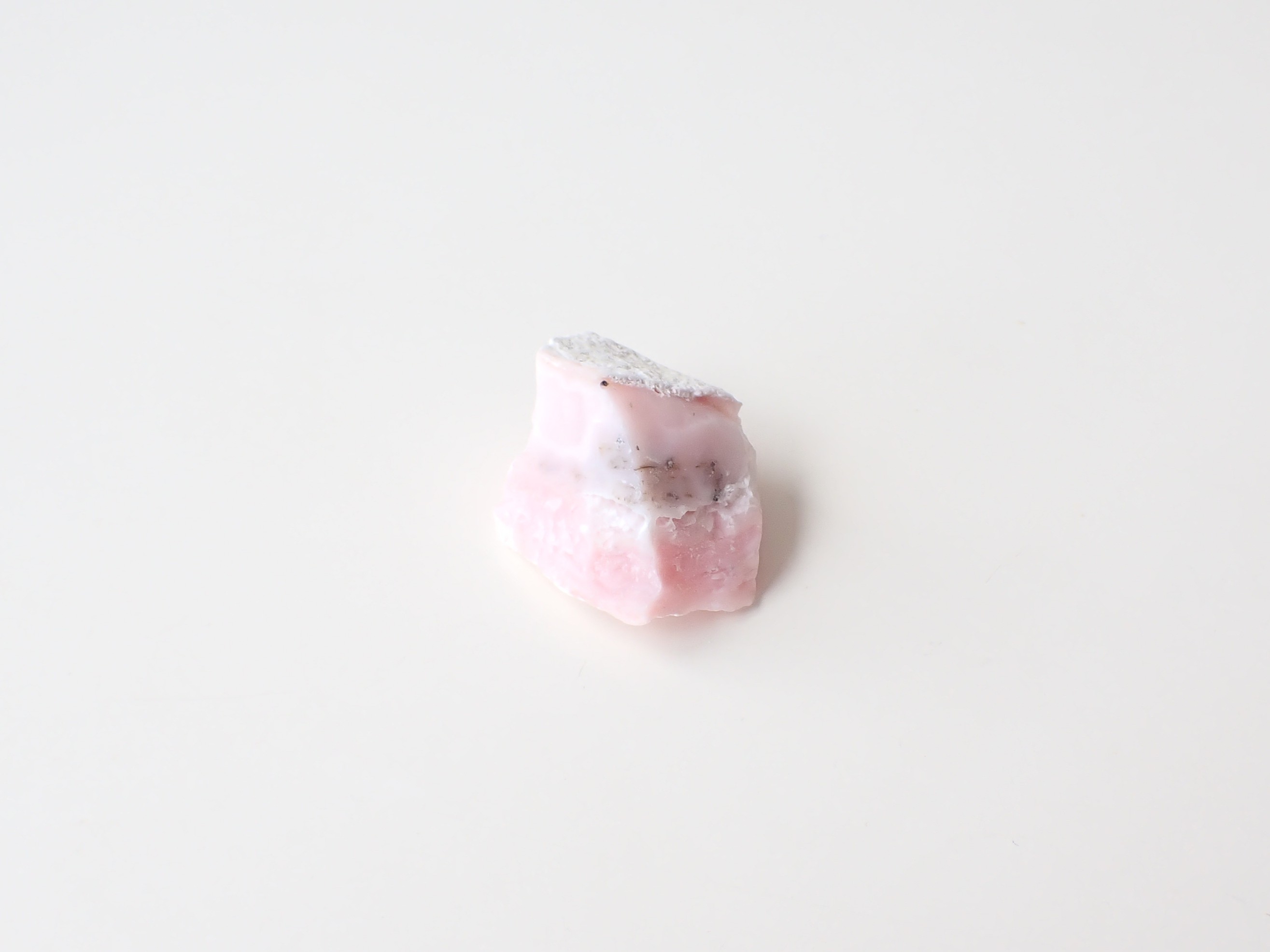 ピンクオパール原石