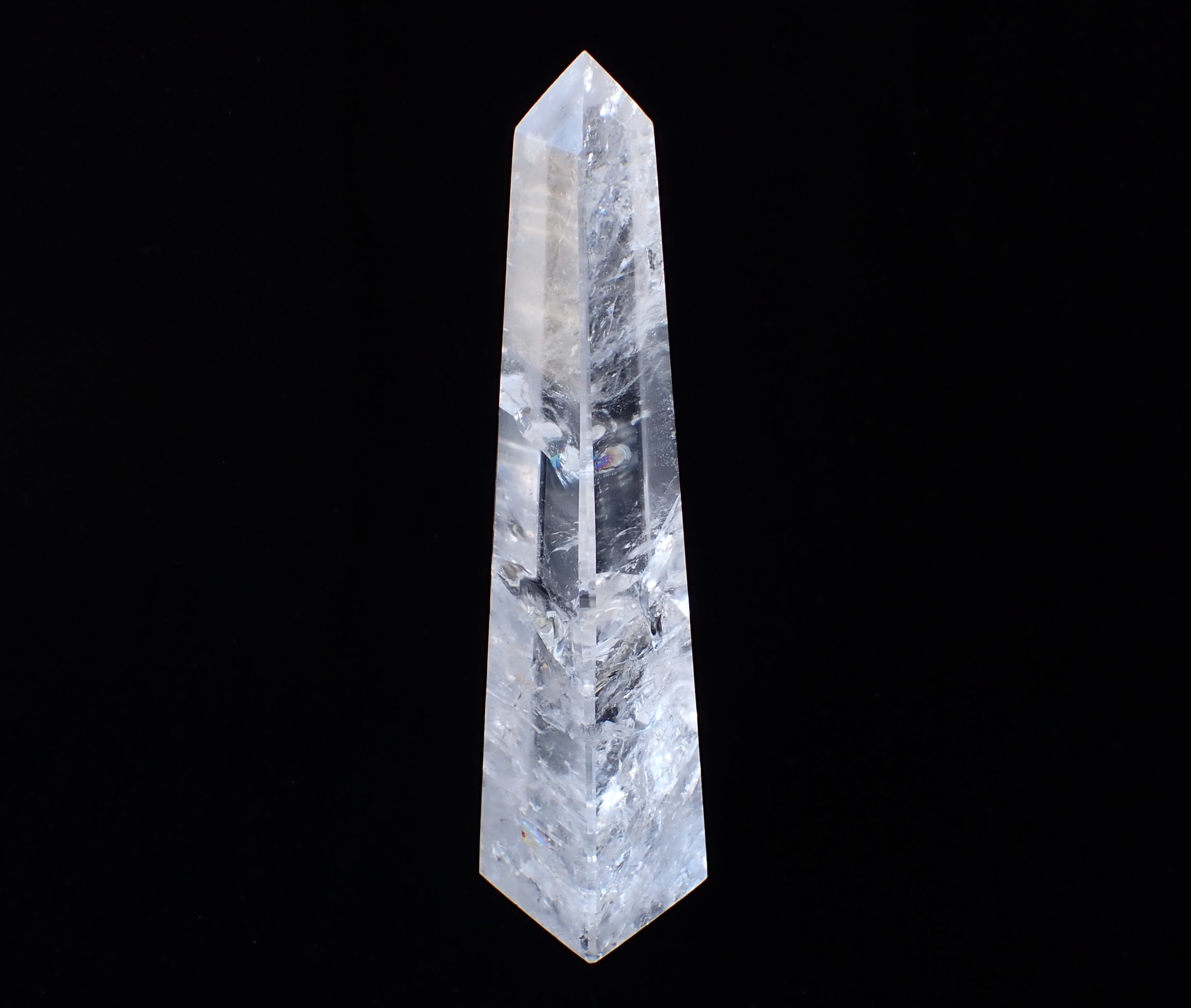 CC0385　水晶（レインボー）　オベリスク　　７０９ｇ