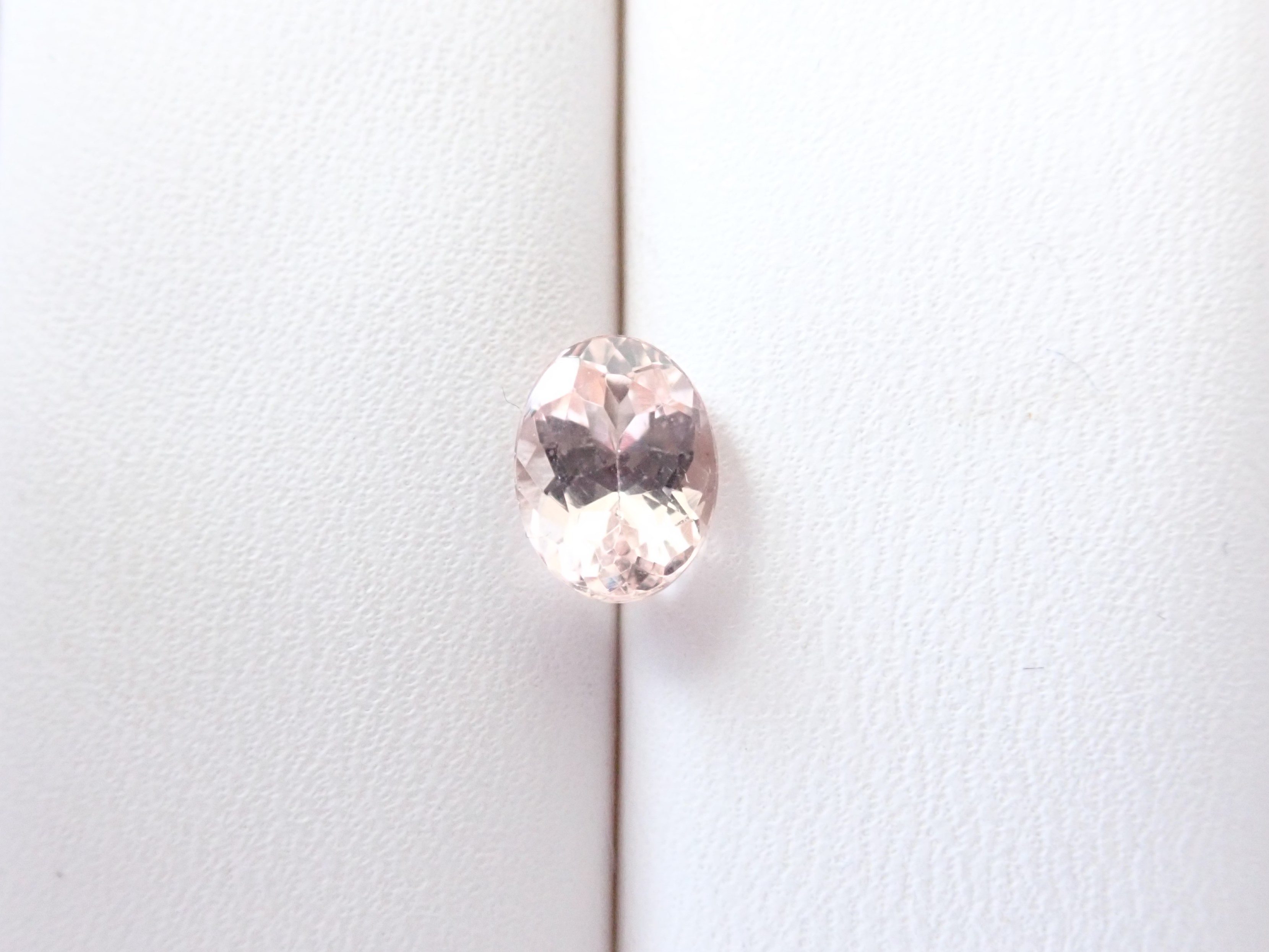 AD0188　【稀少】　ピンクアパタイト　ルース　１．５６ｃｔ