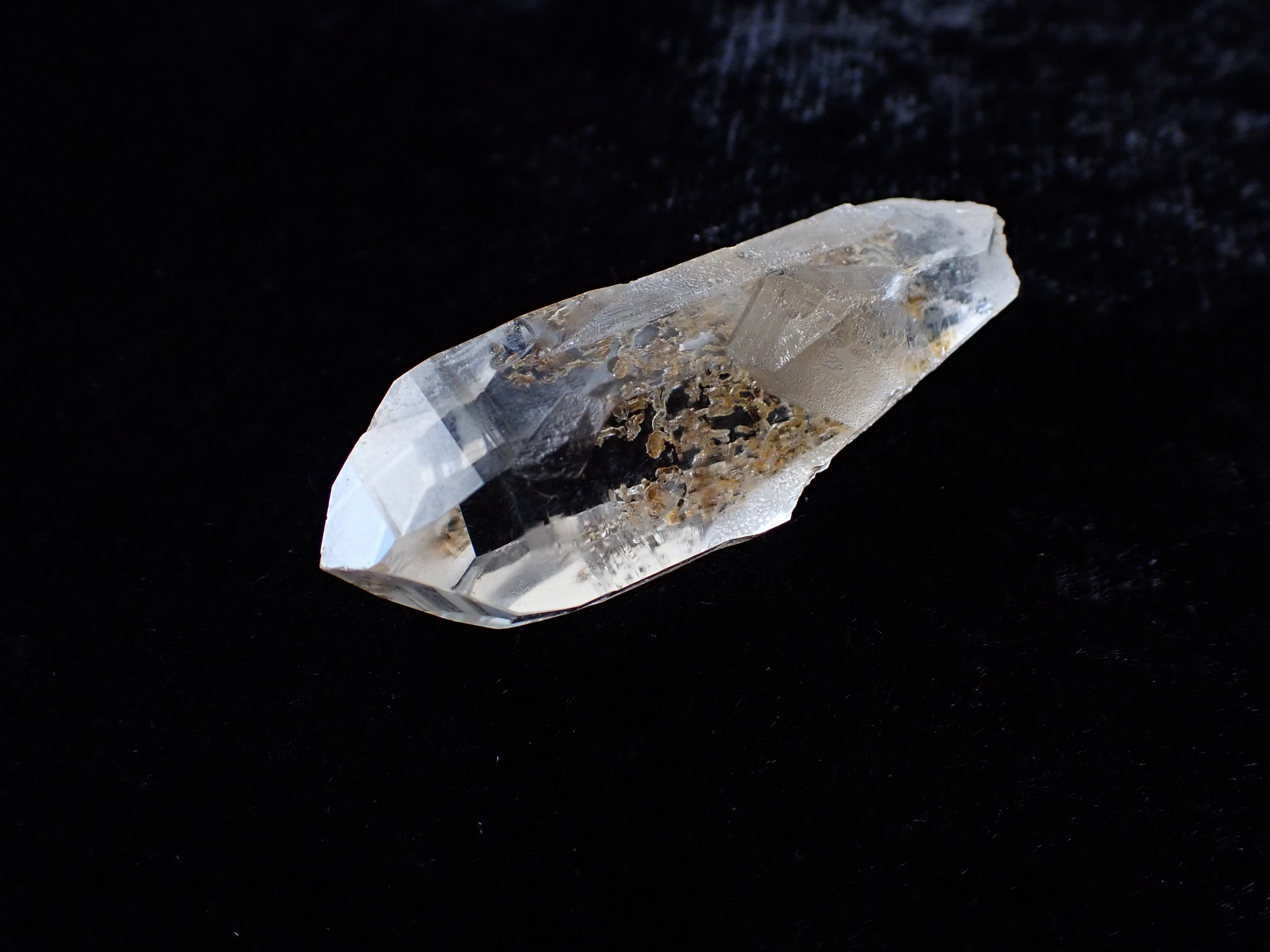 MP0032　タンザニア産　モンドクォーツ　１０．６ｇ　◇ネコポス対応可◇