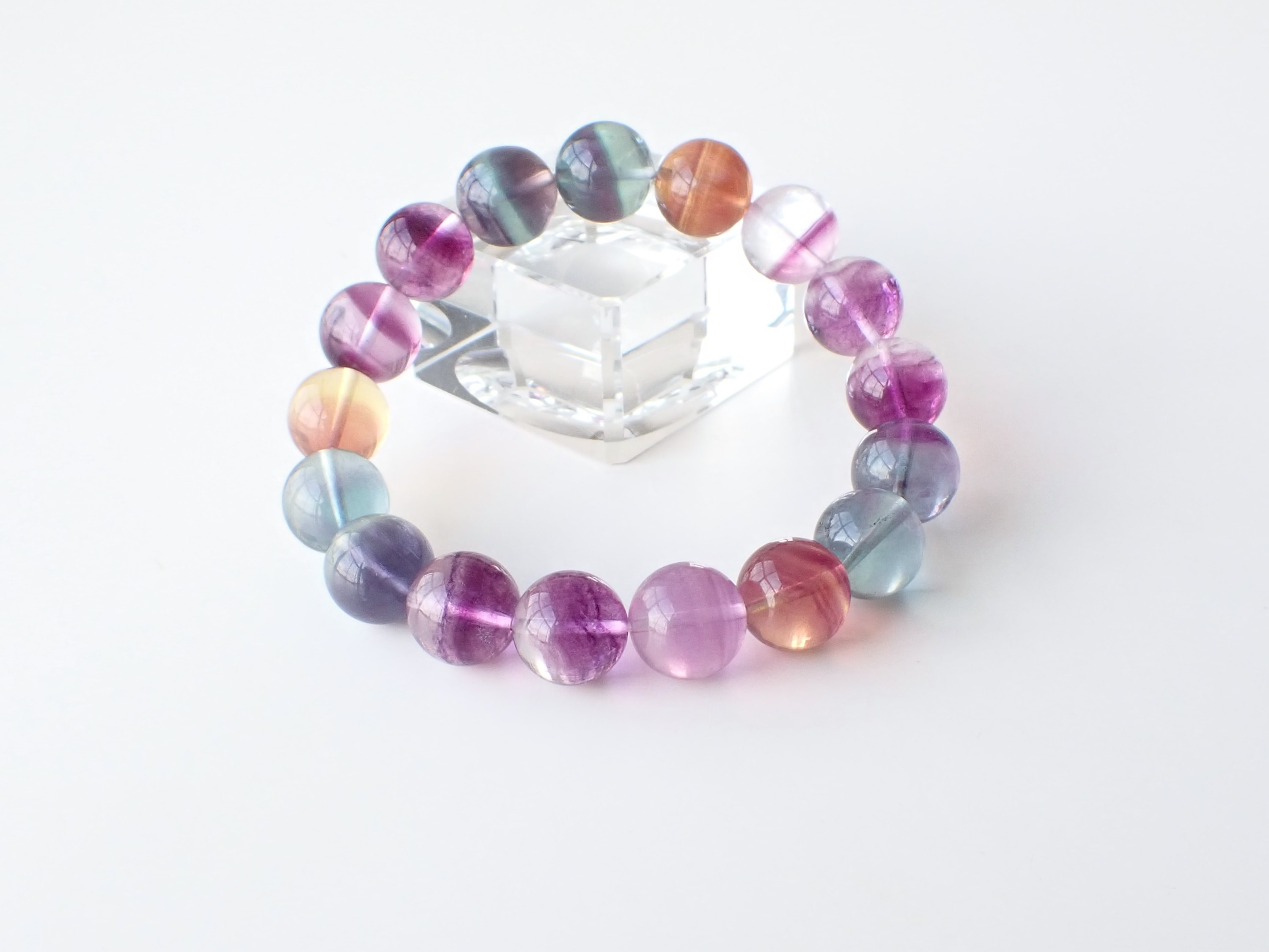 FA0253　ミックスカラーフローライト（色濃いめ）　１２．５ｍｍ　ブレスレット