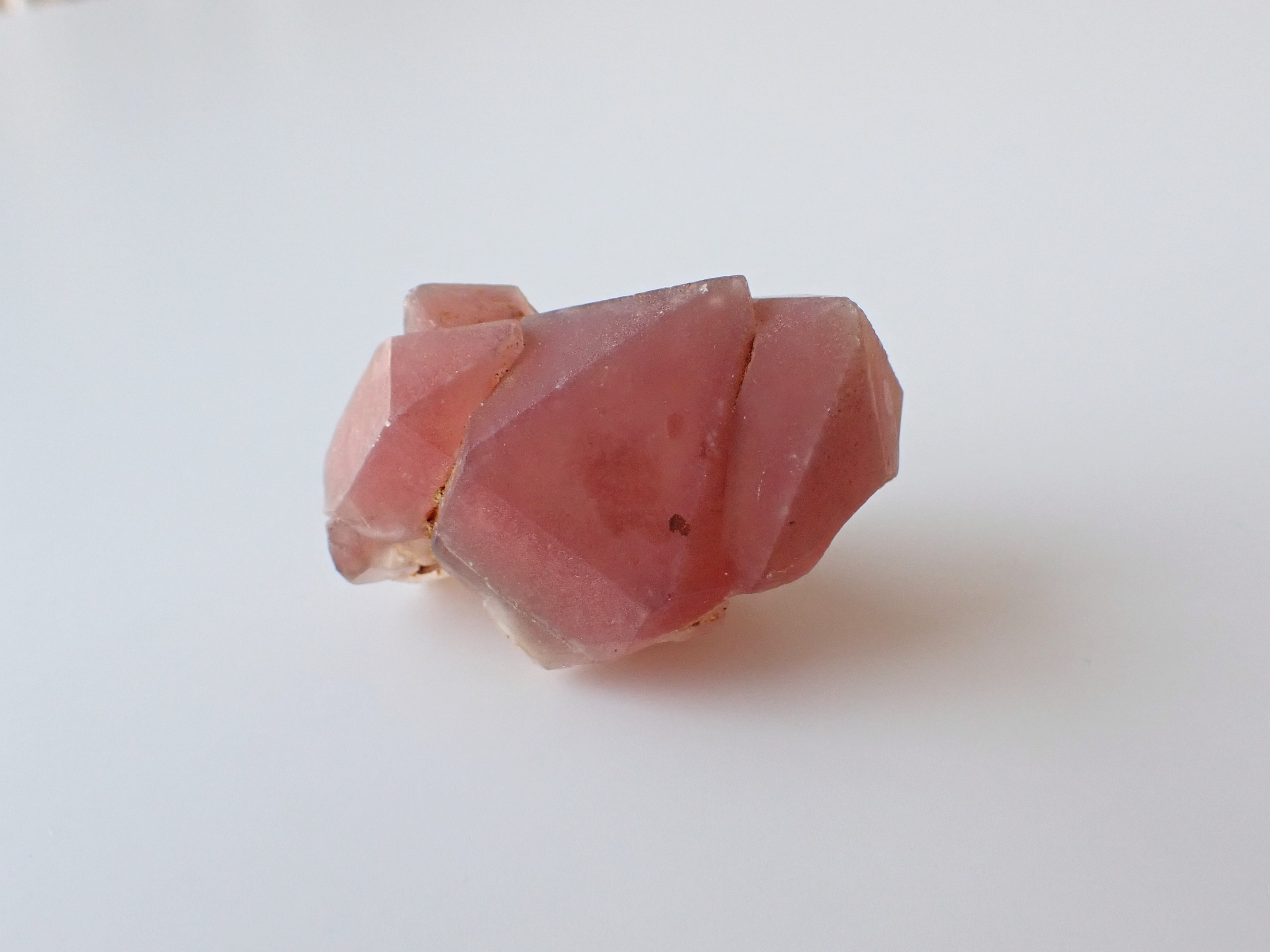 SU0119 【稀少】 カザフスタン産 ストロベリークォーツ 原石 51．4g