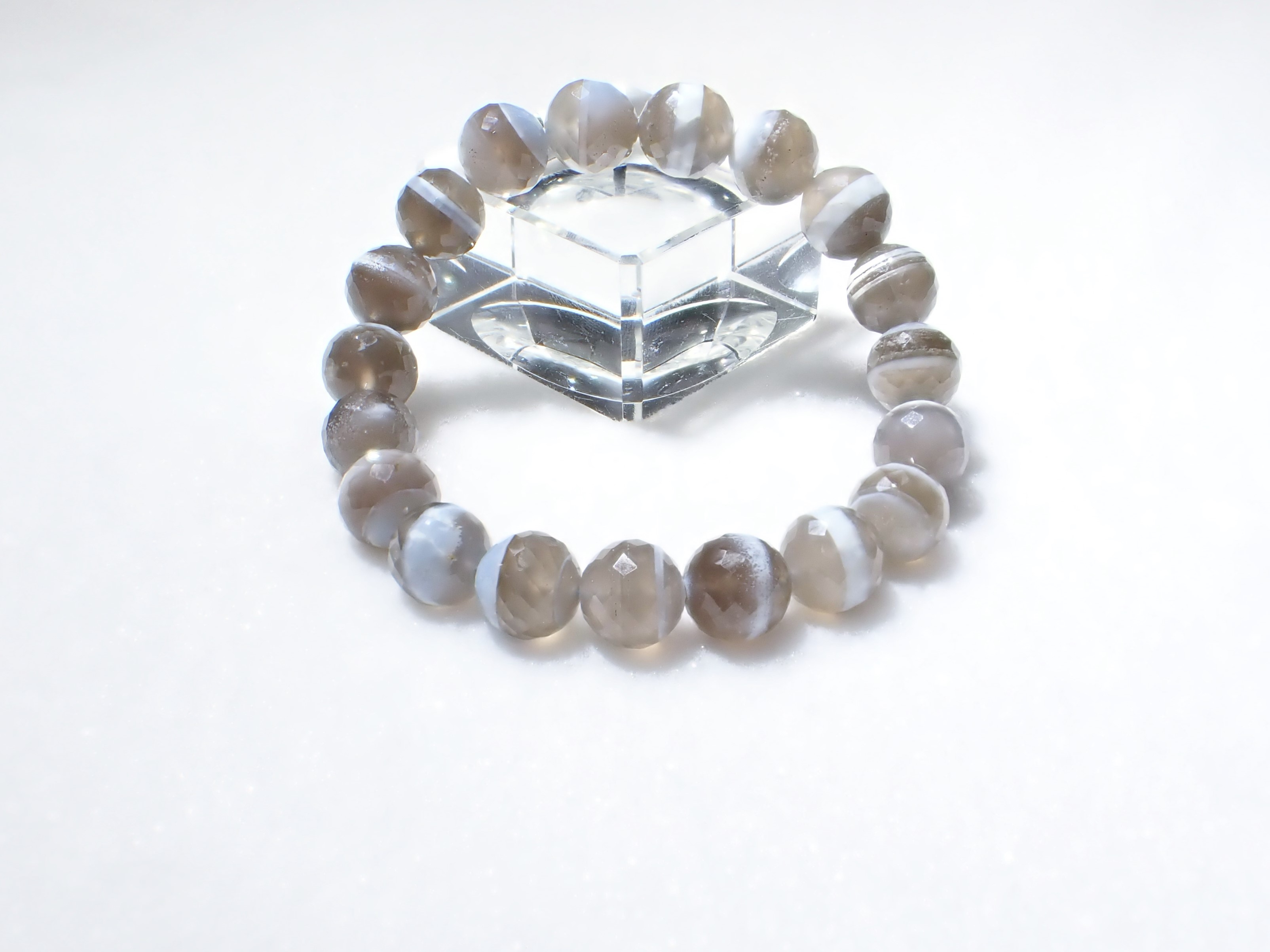 BM0048　☆クリアランスセール☆　バンデットオパール・カルセドニー（ミラーボールカット）　１１ｍｍ～１１．６ｍｍ　ブレスレット　◇クロネコゆうパケット対応可◇　☆各種セール・ポイント付与対象外☆