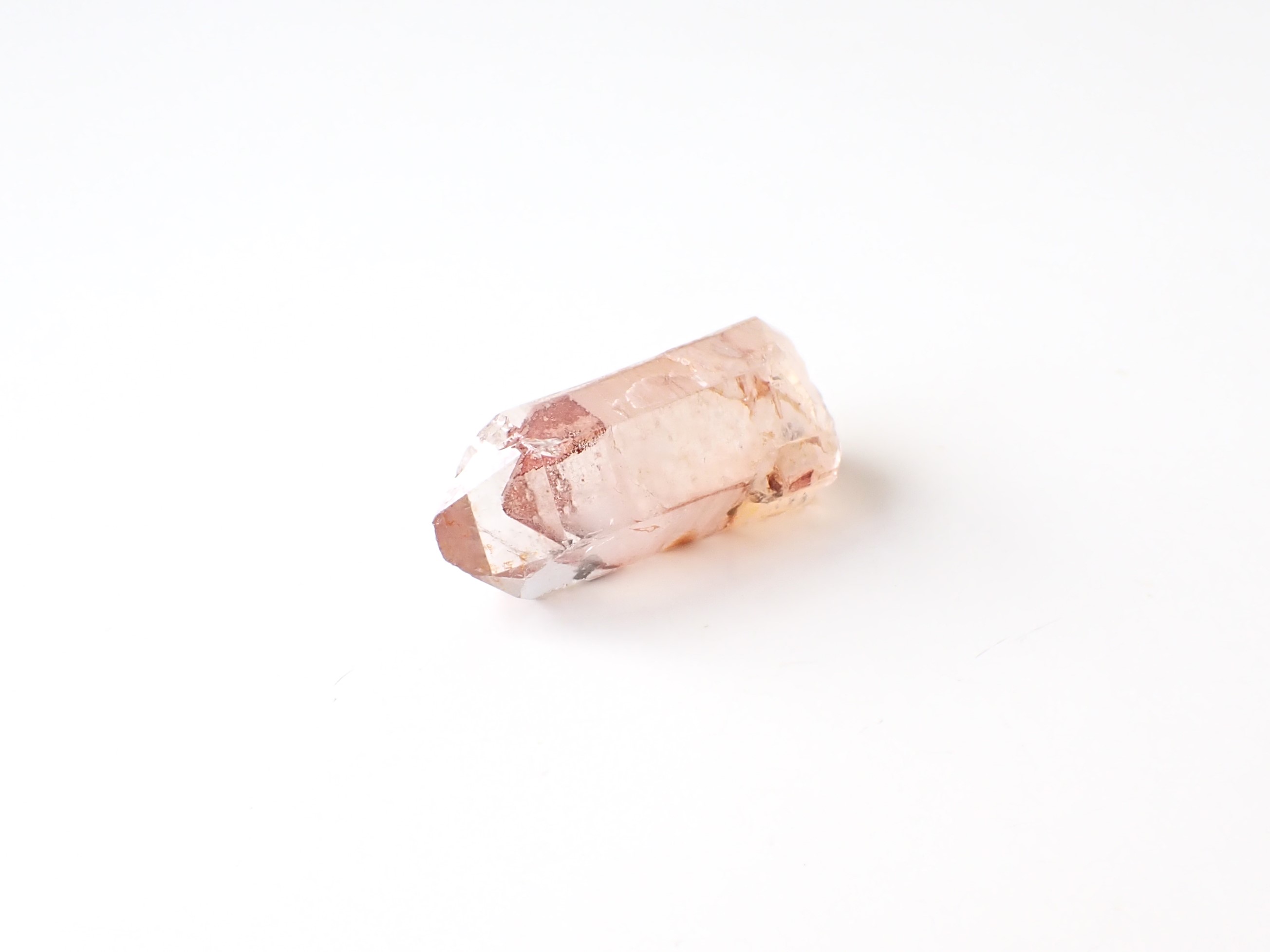 レッドファントムクォーツ