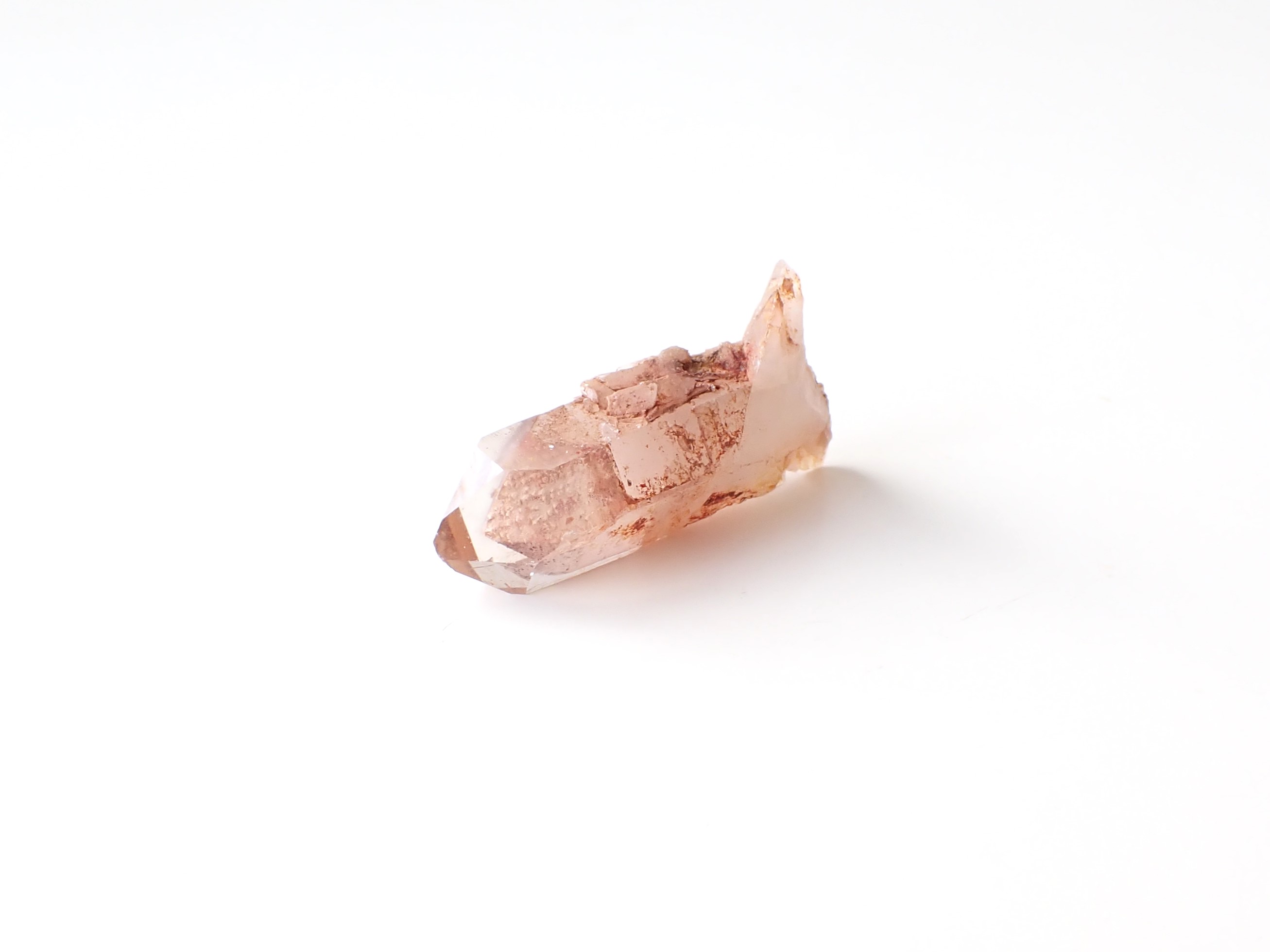 レッドファントムクォーツ