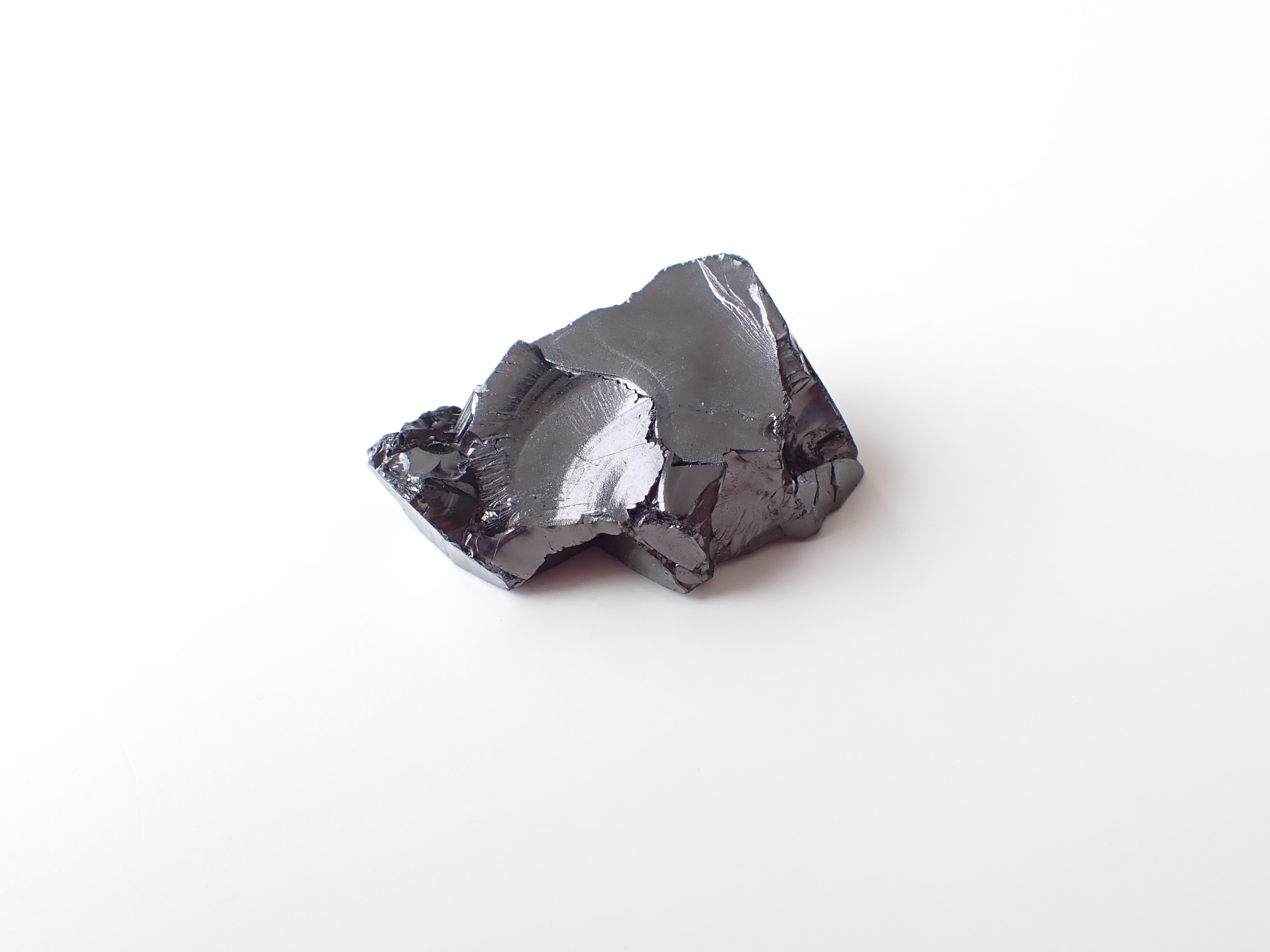 ST0077　ロシア　カレリア共和国産　シュンガイト（Shungite）　エリット　◇ネコポス対応可◇