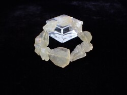 RI0277　リビアングラス　原石　ブレスレット　☆宝石鑑別書付き☆