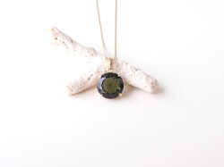 MA0482 モルダバイト ラウンドカット 11mm K18ペンダントトップ