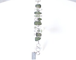 スターボーンモルダバイト