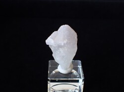 スノーキャップアメジスト