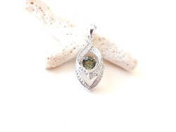 モルダバイトペンダントトップ