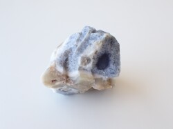 AB3194　マーリナイト　原石　２７４．５ｇ