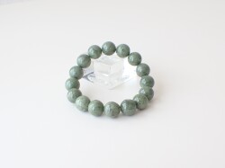 パイロクシナイトブレスレット