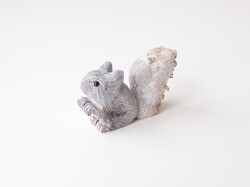 AB3549 リス／水晶クラスター（ゴールデンヒーラー） 146．5g