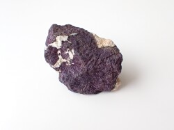 AB3286　パープライト（ヘテロサイト）　原石　２９３ｇ