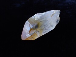 CC0541 パキスタン スカルドゥ シガール産 ゴールデンヒーラー水晶 ５２ｇ