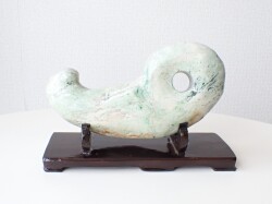 秩父翡翠勾玉