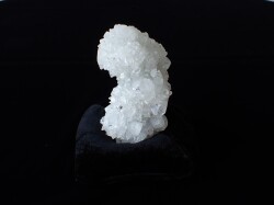 AB3390　アポフィライトオンクォーツ　４２１ｇ　☆台座クッション付き☆