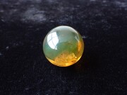 AK0071　ブルーアンバー（青琥珀）　スフィア（丸玉）　直径：２９．７ｍｍ　☆宝石鑑別書付き☆