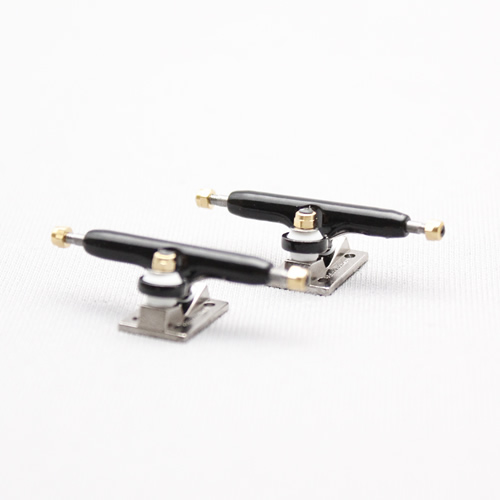 【BR066】Blackriver Trucks/Wide 2.0 Big Jack black 32/トラック