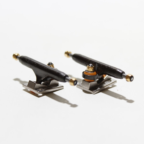 【BR280】Blackriver Trucks/Wide 2.0 black/silver 32/トラック