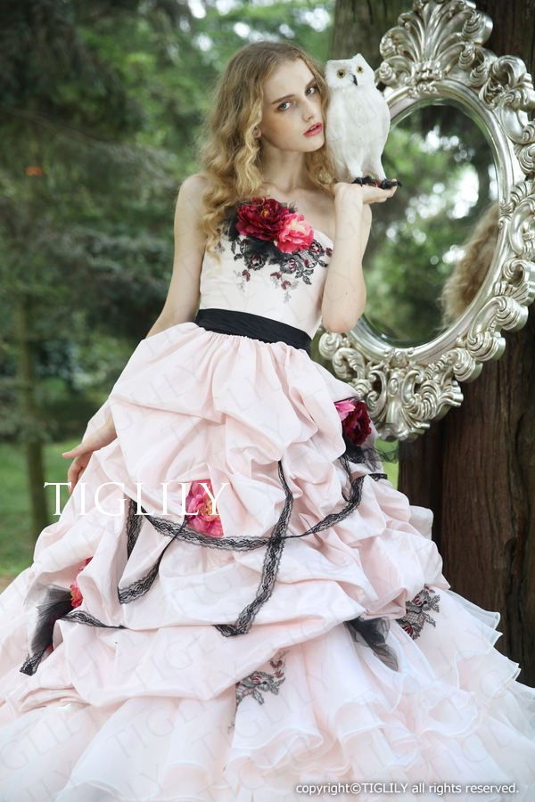 ★チロリ★ウェディングドレス VICTRIA PRINCEZKAロールカラードレスのご紹介♡ | ウェディング