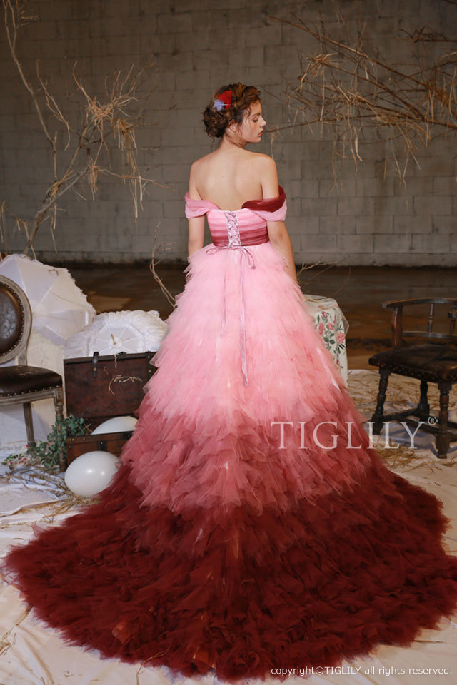 マージェ Mager】ウェディングドレス カラードレス（c557)