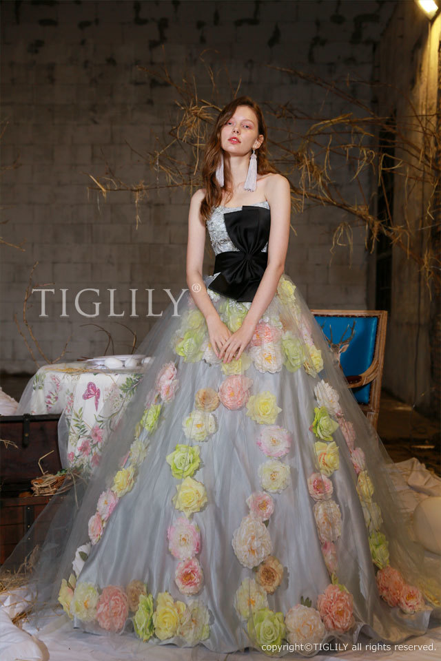 ウエディングドレス New collection 「Celebration」 Colordress:EC2419
