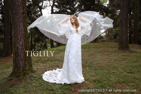 ホワイトウェディングドレス スリーブレス RF-038｜raffilier(ラフィリエ)のウェディングドレス