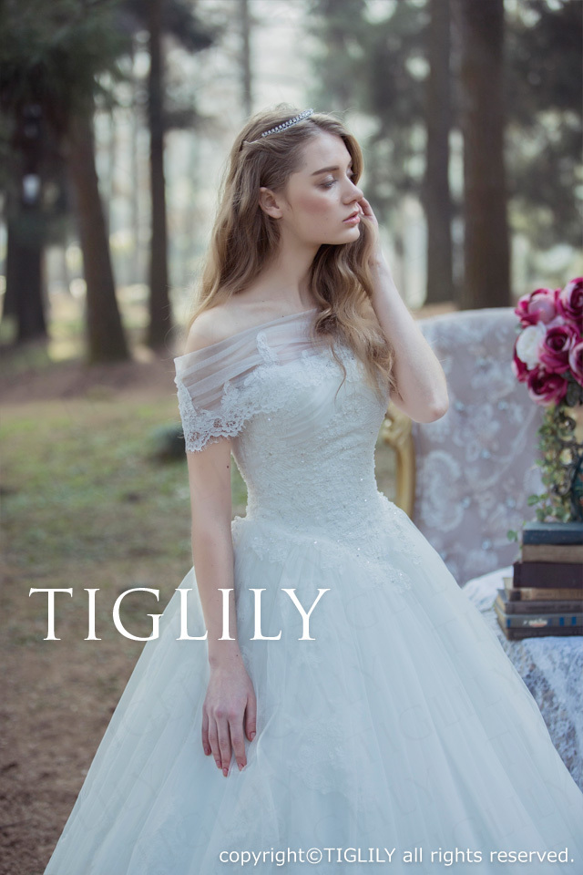 w332 リンダ Linda　TIGLILY ティグリリィ ホワイトドレス