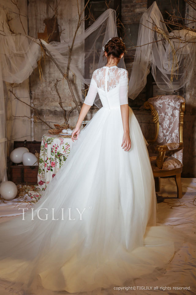 ピス Pis】ウェディングドレス ホワイトドレス（w513)