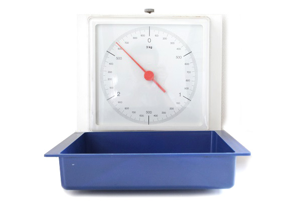 北欧ヴィンテージ　　　　　　　　　　　壁掛けのはかり / NILS JOHAN