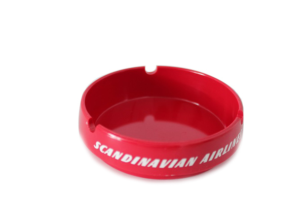 Scandinavian Airline 　　　　　　　アシュトレイ（レッド）　