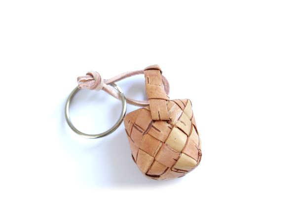 白樺の飾り　　　　　　　　　　　　　　　白樺のキーリング/バスケット