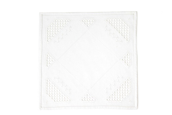 北欧ヴィンテージ　　　　　　　　　テーブルトップ / ハーダンガー刺繍 (白)31.5cm×31.5cm