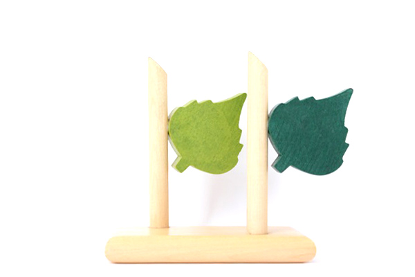 aarikka アーリッカ　　　　　　　　　　ナプキンスタンド（木の葉）/ 木製　