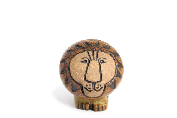 AFRICA 　　　　　　　　　　　　Lejon リトル (H 5.5cm)　　　　　　　