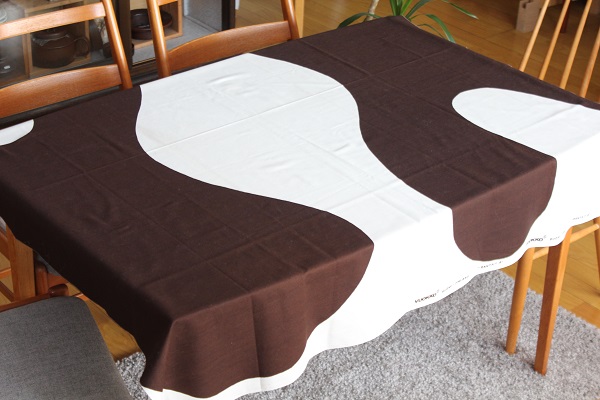 北欧ヴィンテージ　　　　　　　　　Vuokko ファブリック 140cm×130cm /Ranta 白×茶