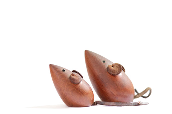 北欧ビンテージ  　　　　　　ねずみの親子 チーク材/ Denmark　　　　　　　　
