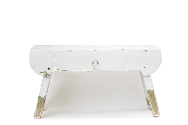 北欧ビンテージ  　　　　　　古い作業用スツール 白（小）