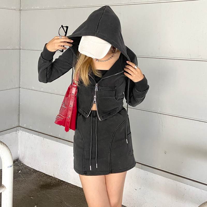 ブリーチZIPパーカー・スカートセットアップ