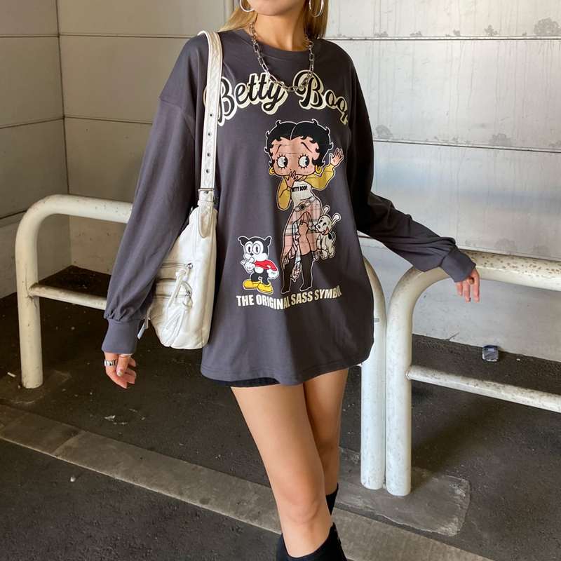 non-hedge BETTYプリントプルオーバー|TiMTiMオンラインストア