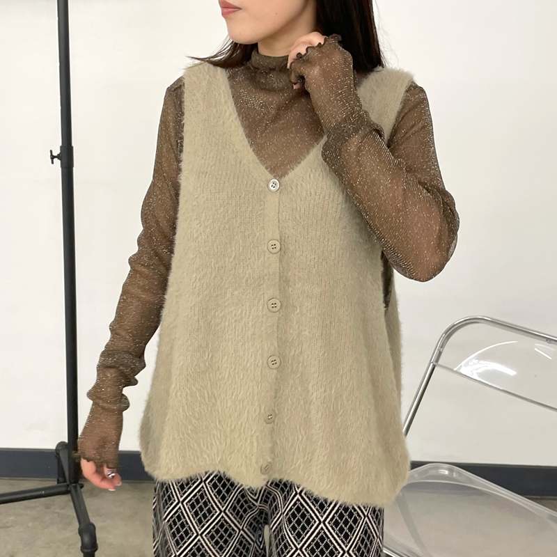 フェザーヤーンベスト