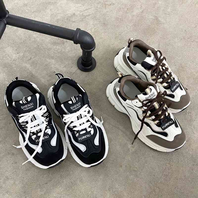 配色ダッドスニーカー