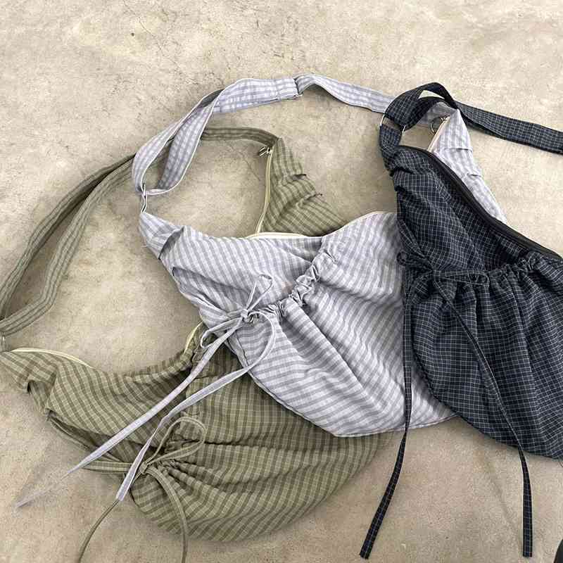 撥水ドロストチェックショルダーバッグ