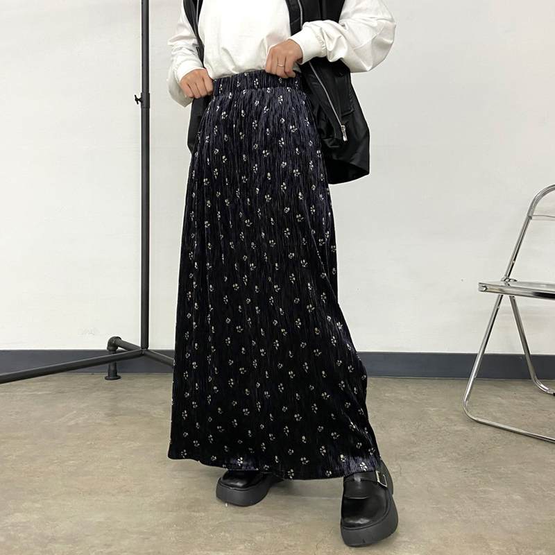 ベロア柄Iラインスカート